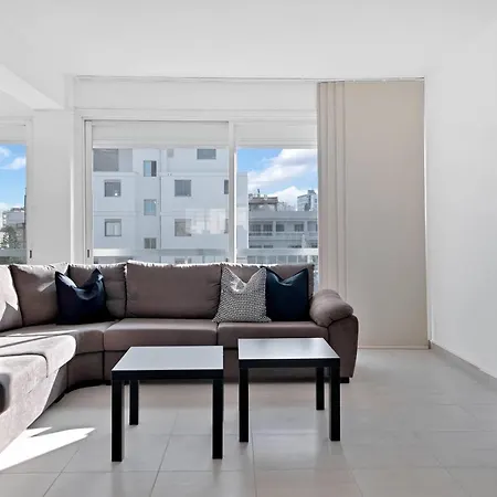 Phaedrus Living: Romanou Modern City Center Flat Nicosia Exterior photo