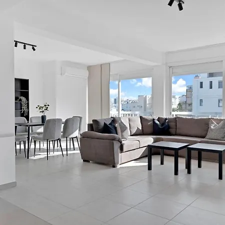 Phaedrus Living: Romanou Modern City Center Flat Nicosia Exterior photo