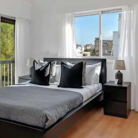 Phaedrus Living: Romanou Modern City Center Flat Nicosia Exterior photo