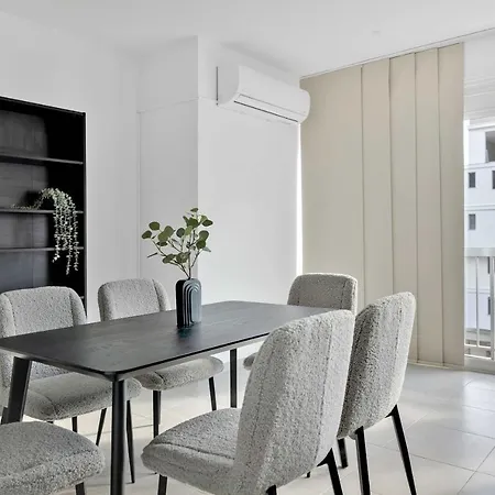 Phaedrus Living: Romanou Modern City Center Flat Nicosia Exterior photo