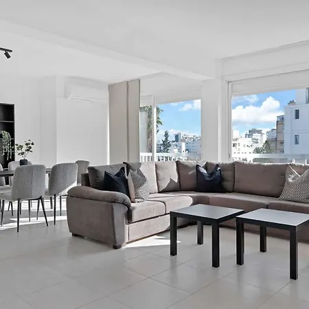 Phaedrus Living: Romanou Modern City Center Flat Nicosia Exterior photo