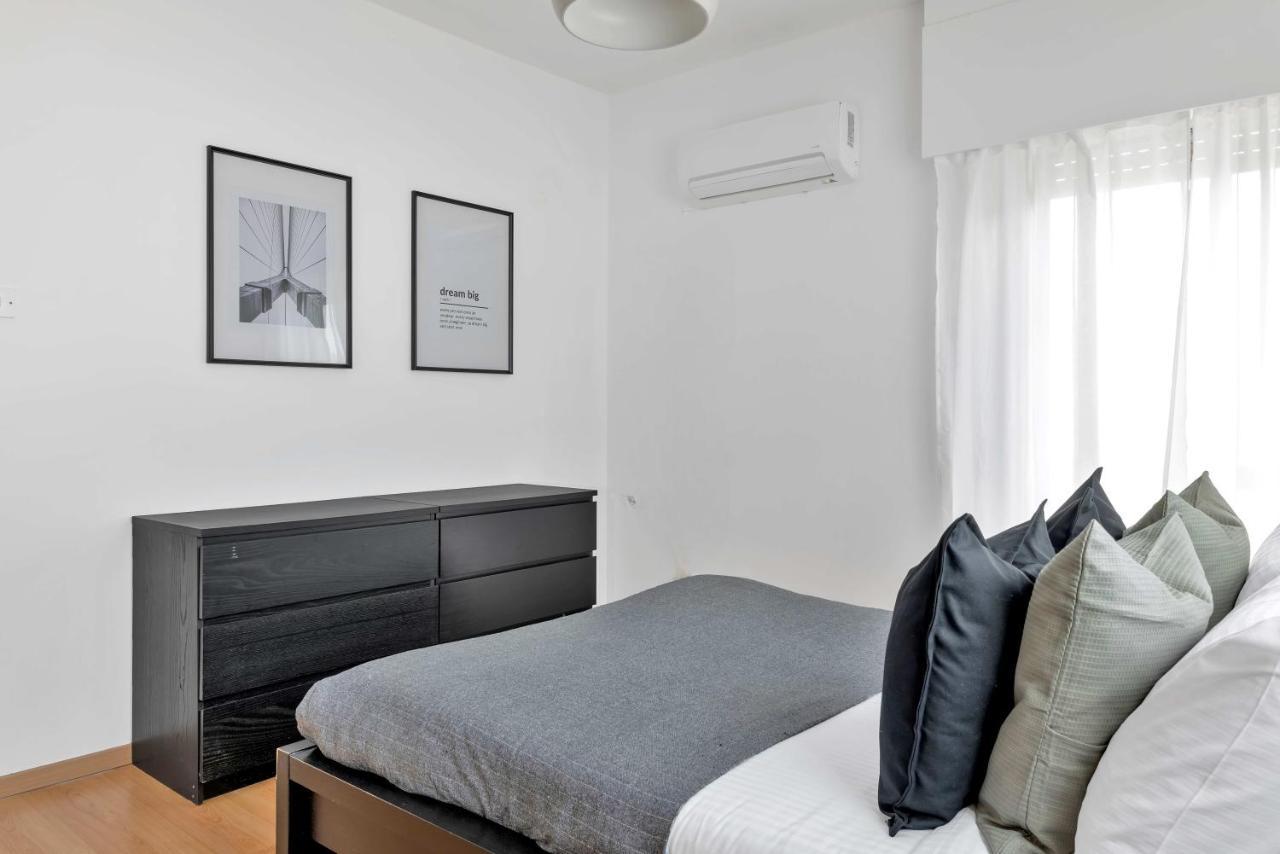 Apartament Phaedrus Living: Romanou Modern Center Flat *